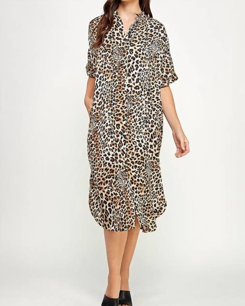 Front of a model wearing a size L The Button Up Print Dress In Black in Black by ELLISON. | dia_product_style_image_id:342198